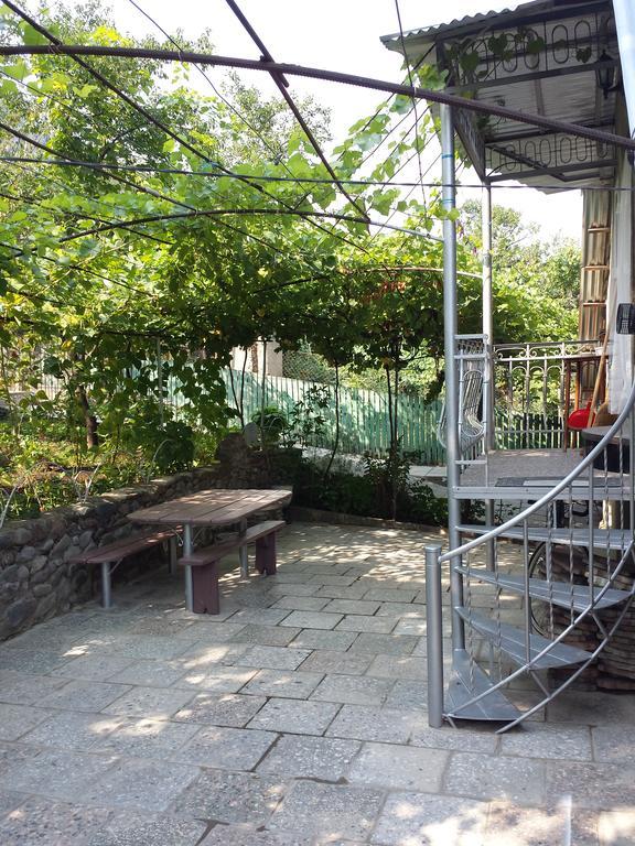 Bacho,S Cottage Borjomi ภายนอก รูปภาพ