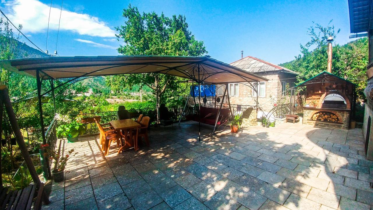 Bacho,S Cottage Borjomi ภายนอก รูปภาพ